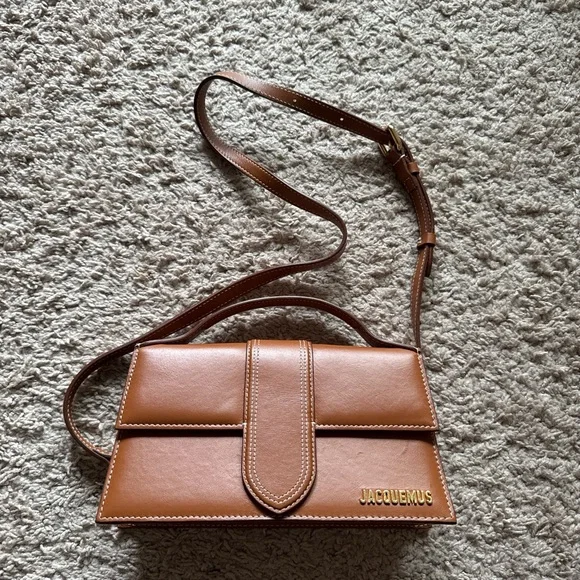 Jacquemus Tan Leather Shoulder Bag - Picture 2 of 6